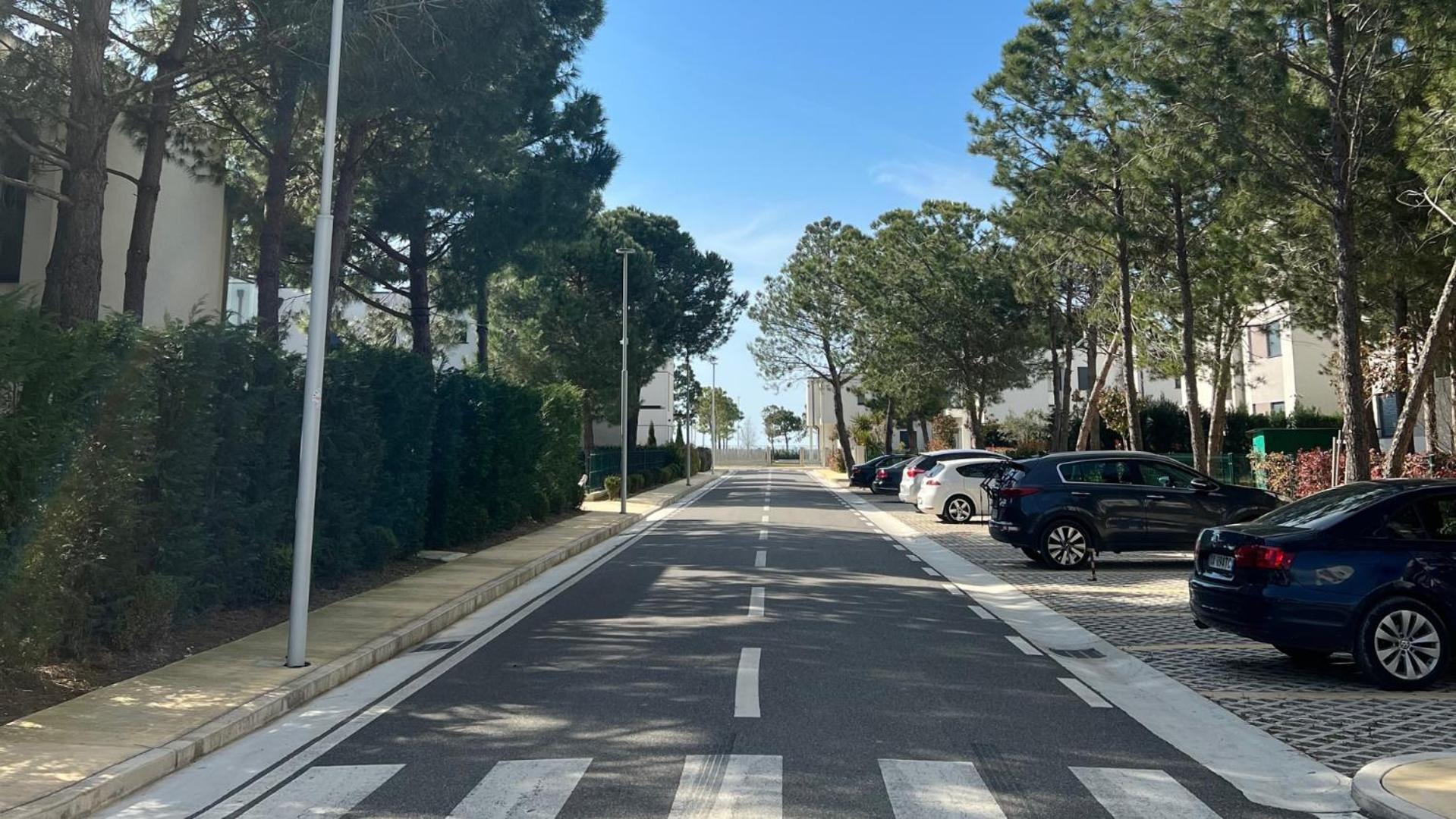 Residence Lux Apartments At Valamar Hamallaj Gjiri Lalzit Durrës Kültér fotó